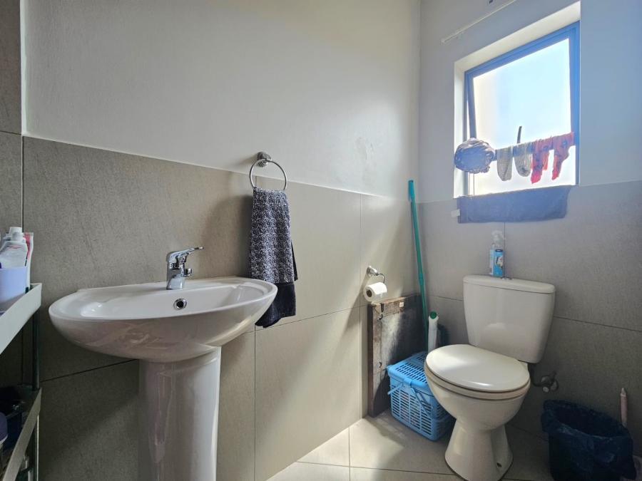 2 Bedroom Property for Sale in Buh Rein Estate Western Cape